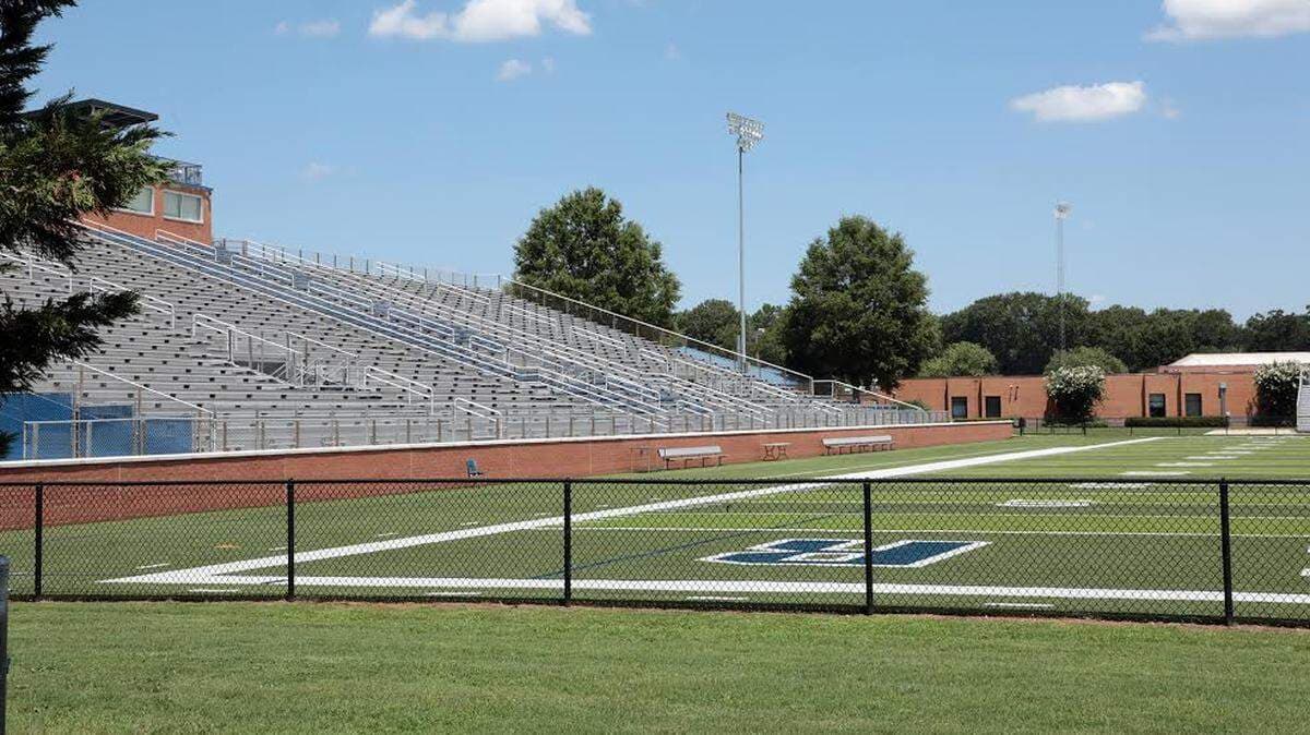 MemorialStadium.jpg